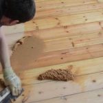 mass filling pine floor